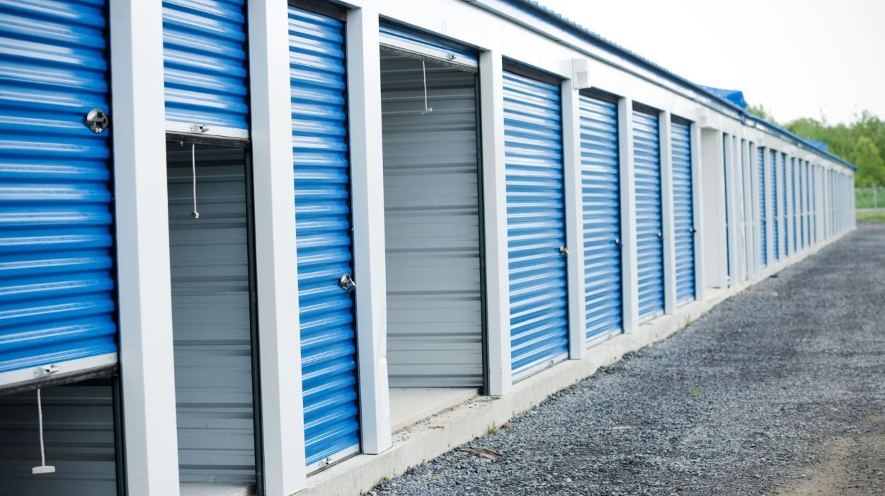 self storage ieftin